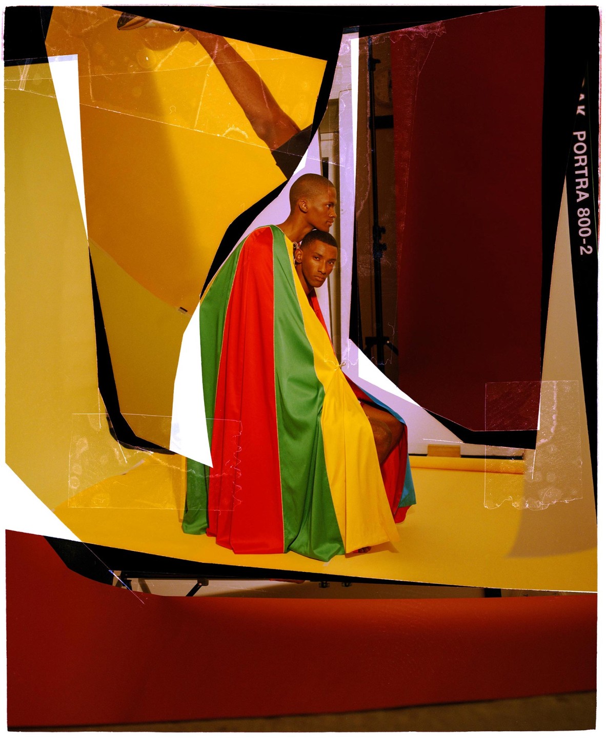 Luke & Nik - dscene_lukeandnik_007_2000