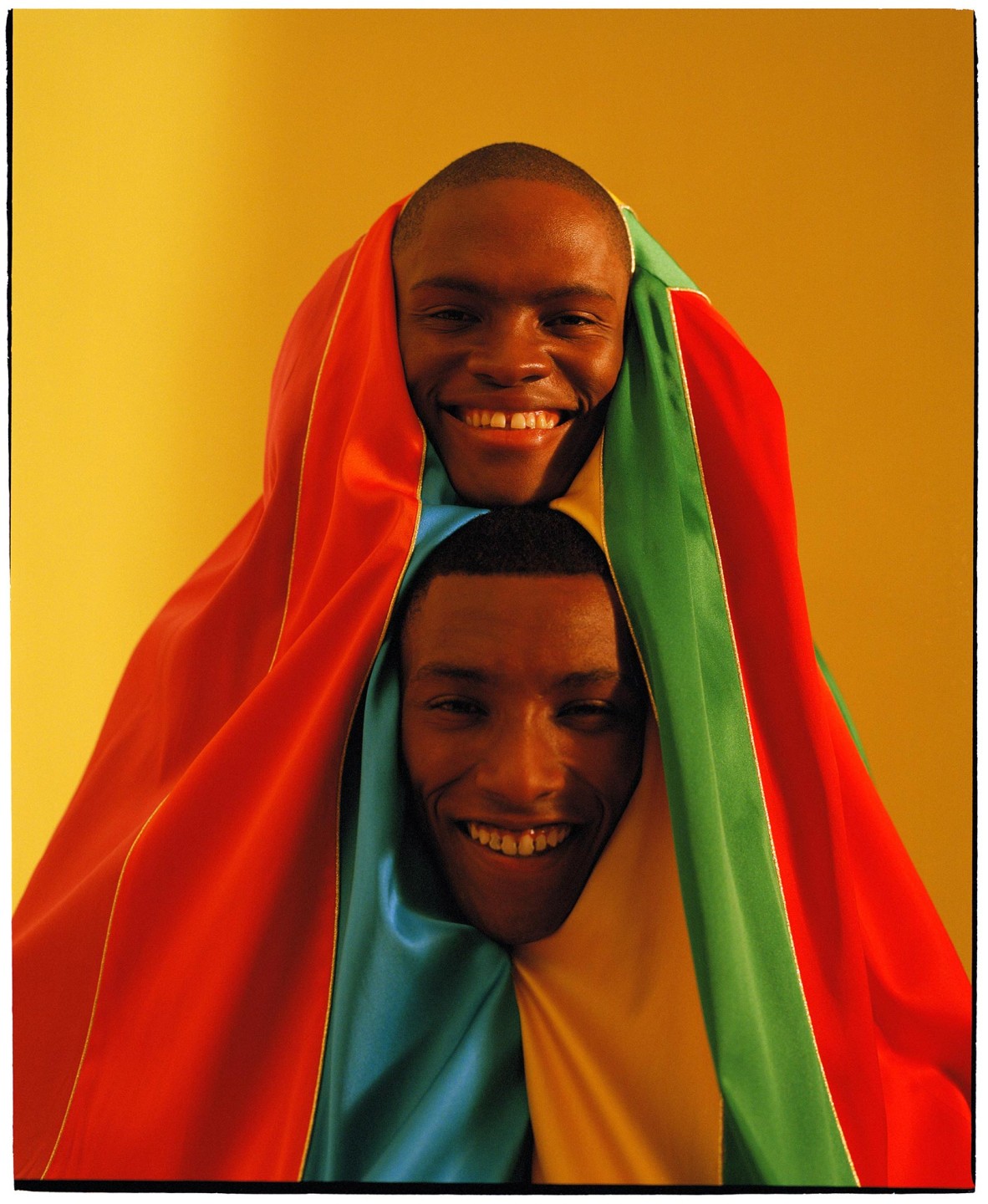 Luke & Nik - dscene_lukeandnik_004_2000