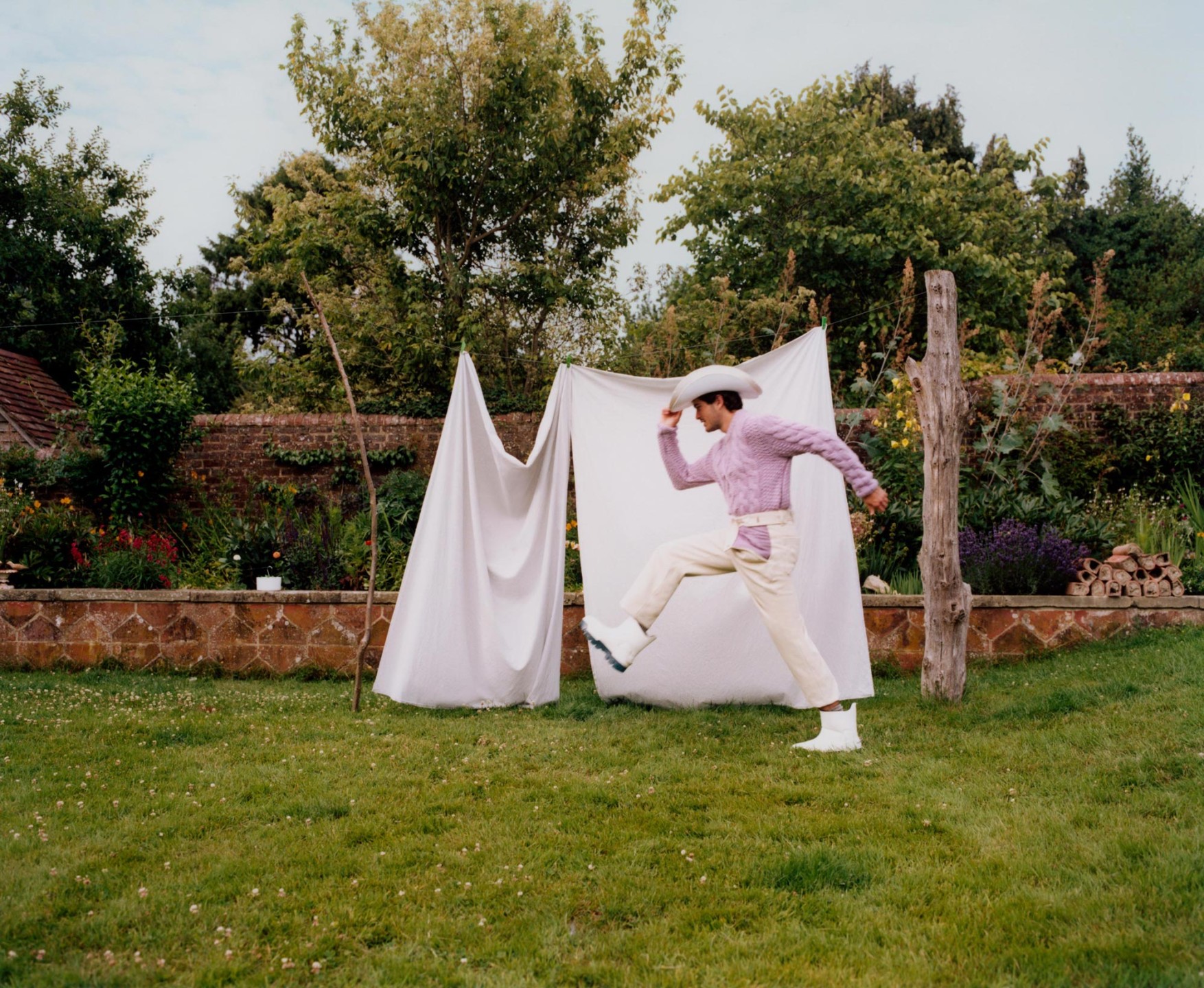 Luke & Nik - nicotine_lukeandnik_015