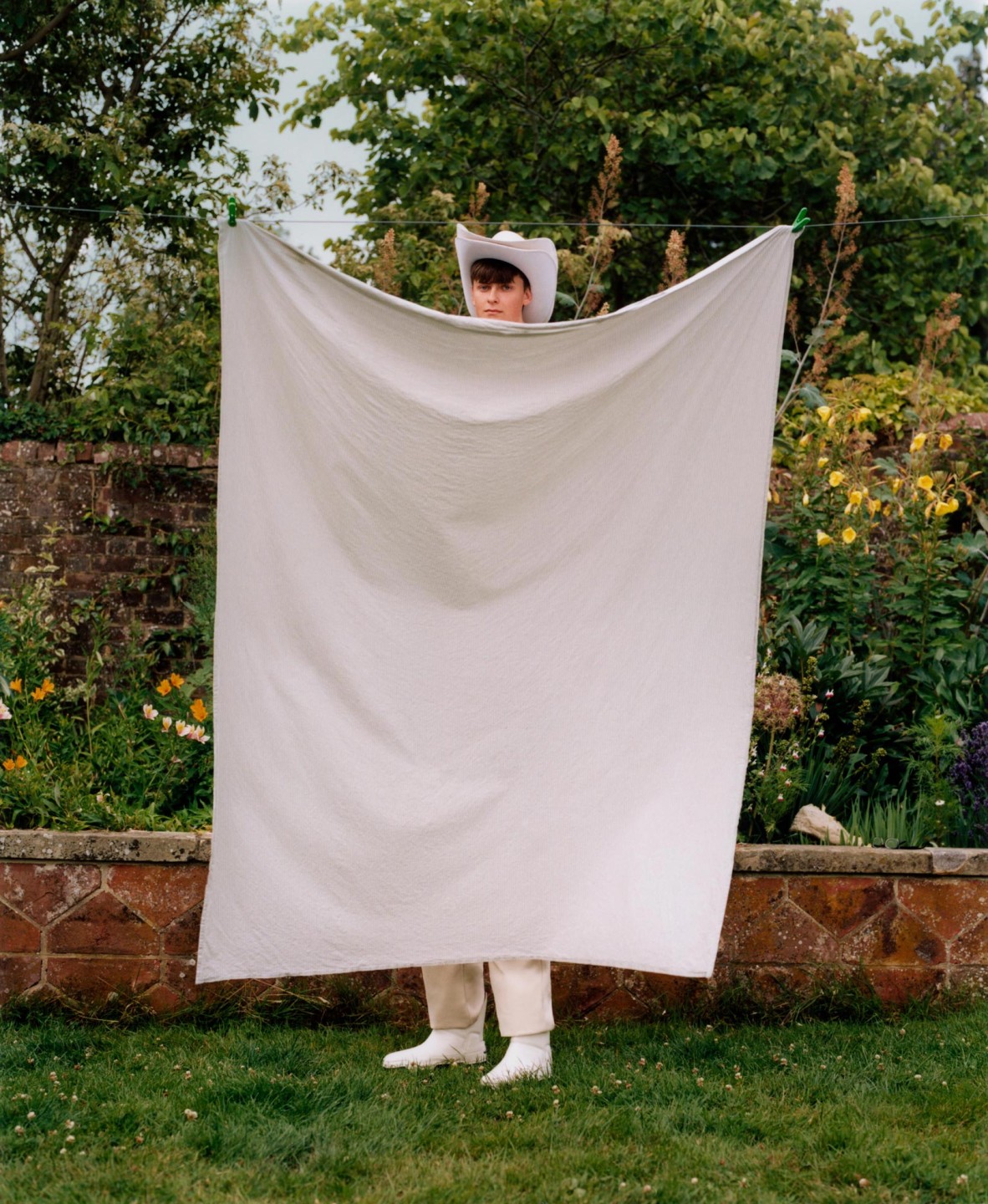 Luke & Nik - nicotine_lukeandnik_009