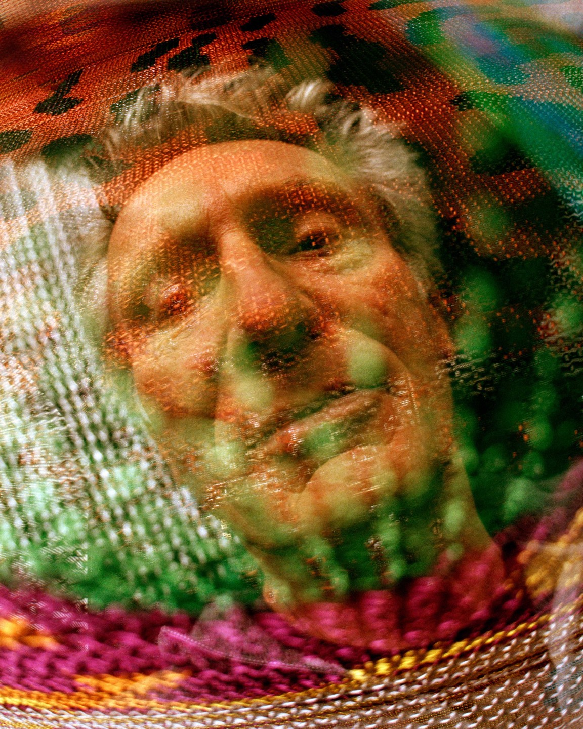 Luke & Nik - ln737_mh_r1_017